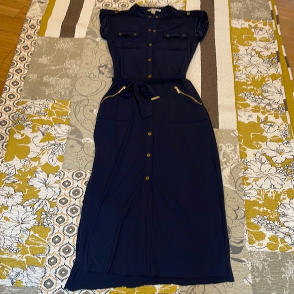 🎉HOST PICK 11.2025🎉Michael Kors Navy and Gold Button Down Maxi Dress Size XS - Picture 14 of 15